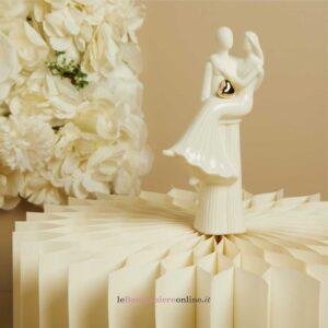 Coppia sposi porcellana con cuore oro Claraluna 26203