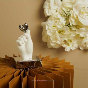 Mano in gesso su base silver con cuore Claraluna 26268