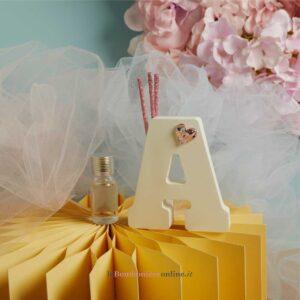 Diffusore lettera in gesso con applicazione cuore rosa Claraluna 26296-A