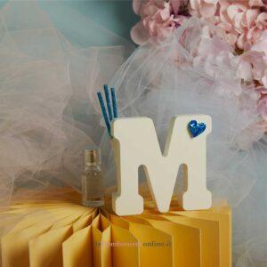 Diffusore lettera in gesso con applicazione cuore azzurro Claraluna 26297-M